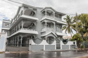 Modern three bedroom apartment west coast